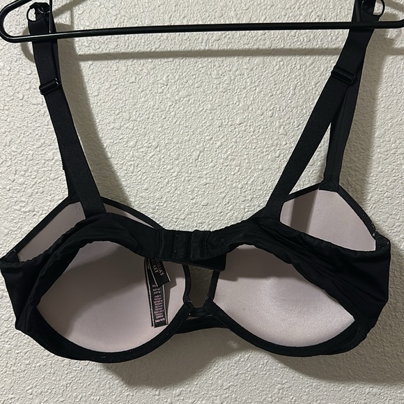 Victoria Secret Push Up Bra - Picture 5 of 9